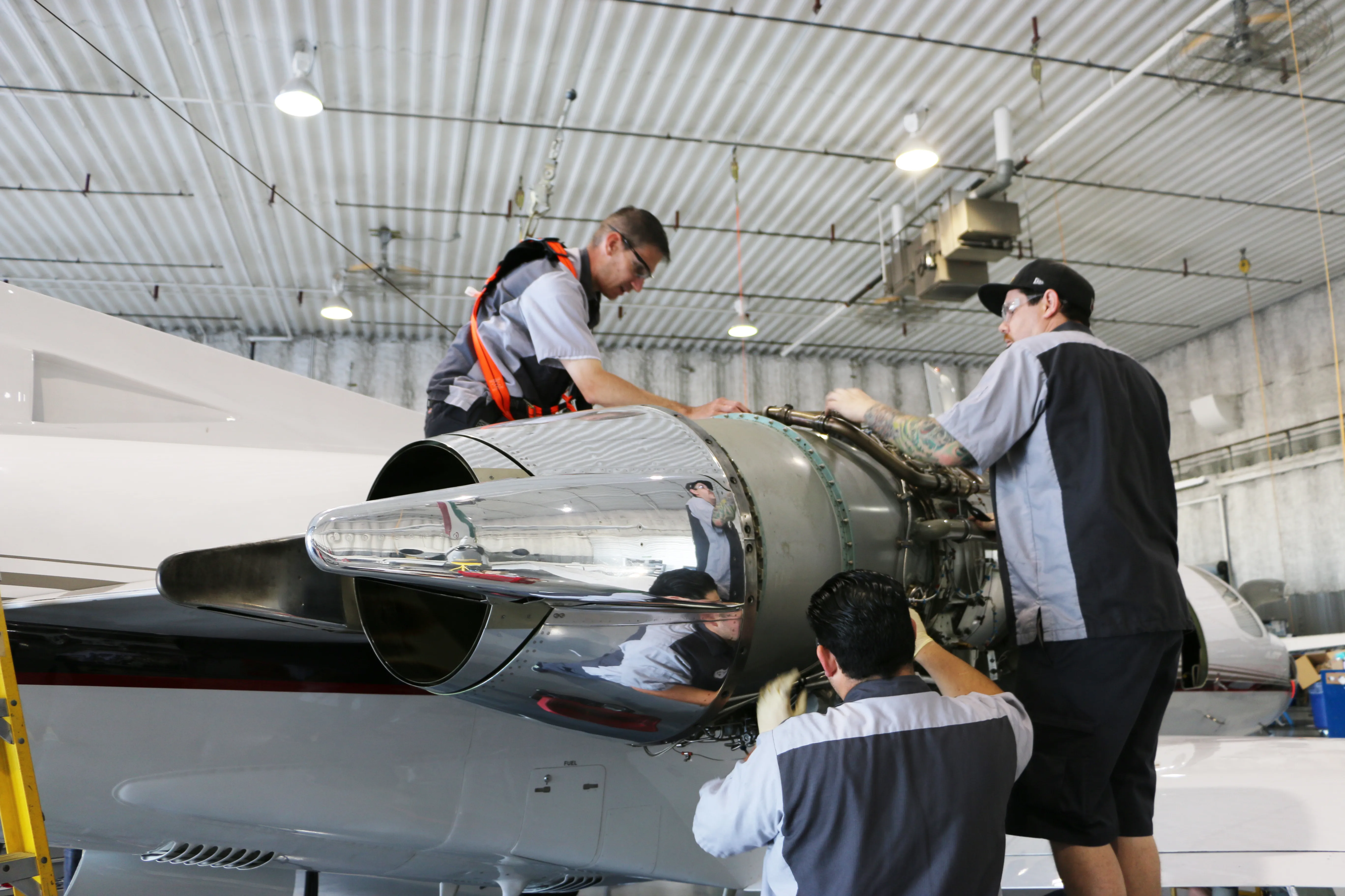 Aviation Maintenance Apprenticeships: Opportunities for New Technicians
